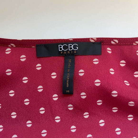 BCBG Paris Red & White Printed Tie Neck V-neck Long Sleeve Blouse Xsmall Women’s - Picture 9 of 11